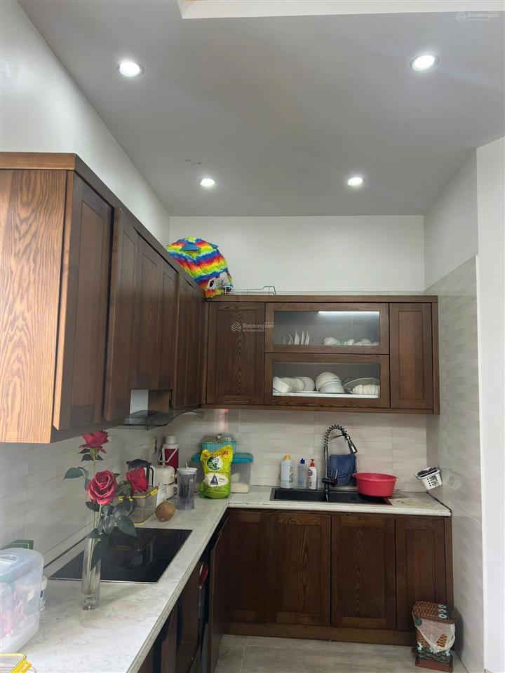 Bán nhà 4 tầng 95m2 mặt đường hồng hải  cột 3 hạ long