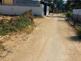 Cần bán lô đất giá cực rẻ, đẹp ở thôn 2 diên phú, diên khánh. dt 232m2, full thổ. giá chỉ 6tr/m2