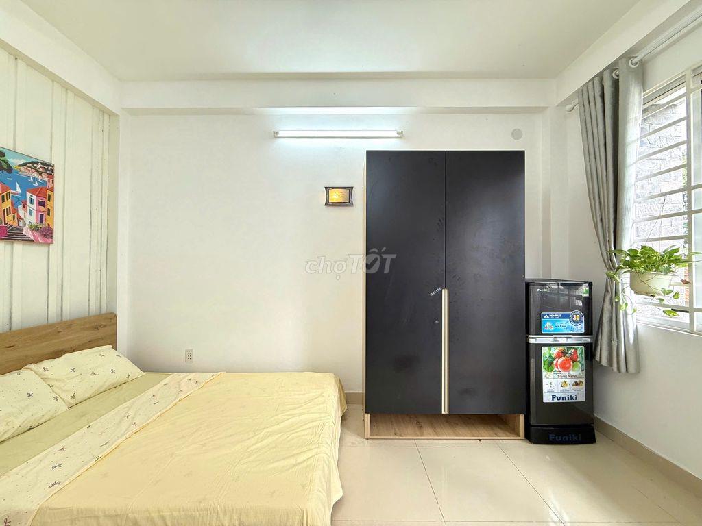 Studio View Thoáng, Ban Công Riêng - Gần Emart, CV Gia Định & Sân Bay