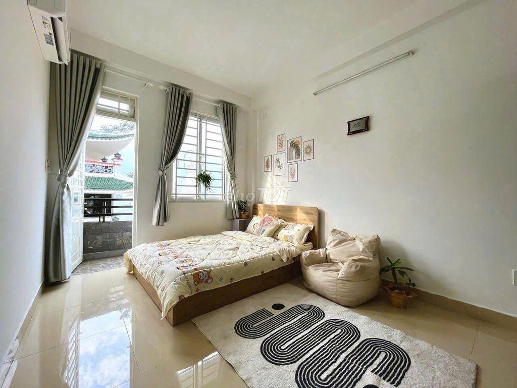 CHÍNH CHỦ STUDIO BAN CÔNG NGAY EMART PHAN VĂN TRỊ, ĐH IUH, VĂN LANG