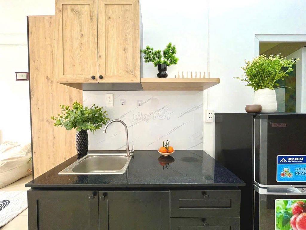 CHÍNH CHỦ STUDIO BAN CÔNG NGAY EMART PHAN VĂN TRỊ, ĐH IUH, VĂN LANG