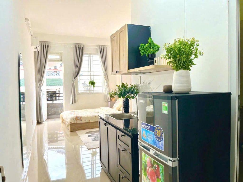 CHÍNH CHỦ STUDIO BAN CÔNG NGAY EMART PHAN VĂN TRỊ, ĐH IUH, VĂN LANG