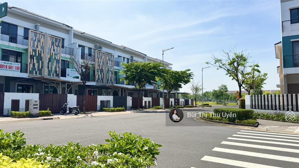 Căn liên kế 3 tầng 100m2 chỉ 3,3 tỷ  sổ hồng sẵn
