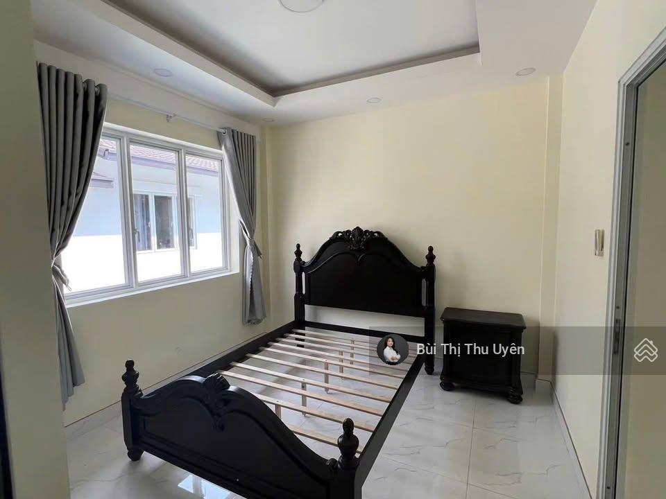 Chủ cần bán nhà 3 tầng full nội thất sổ hồng sẵn tại sun casa hòa phú