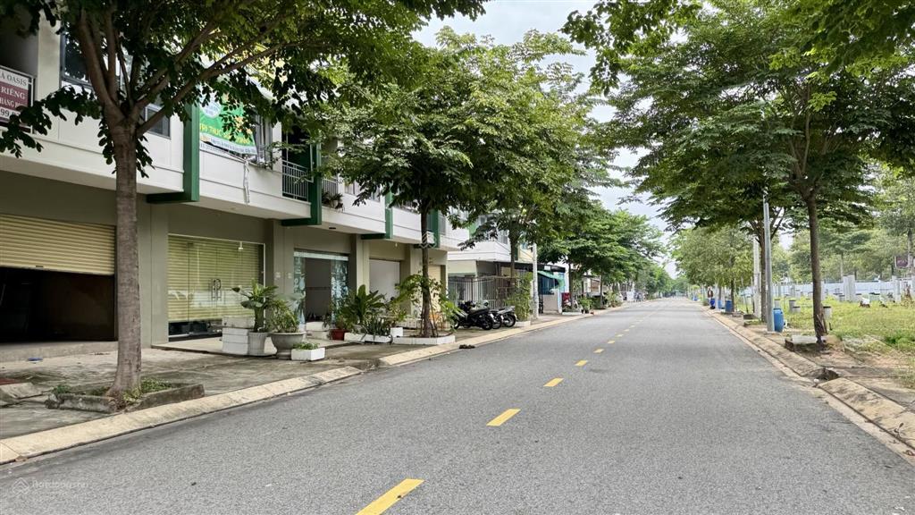 Shophouse oasis city bến cát 80m² giá 1,78 tỷ cách ql13 và đh quốc tế việt đức chỉ 600m