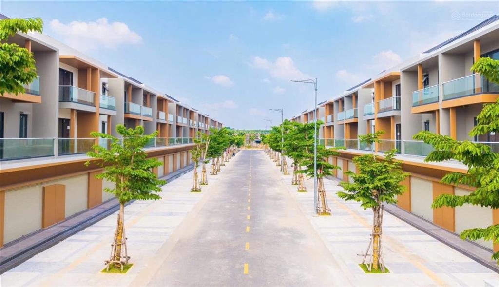 Shophouse mua từ chủ đầu tư  tiến độ thanh toán đến 2028  30% nhận nhà  giá 3,7 tỷ