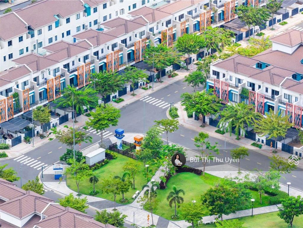 Căn liên kế 100m2 hiếm có tại giai đoạn 2 kđt sun casa central, giá 3,2 tỷ