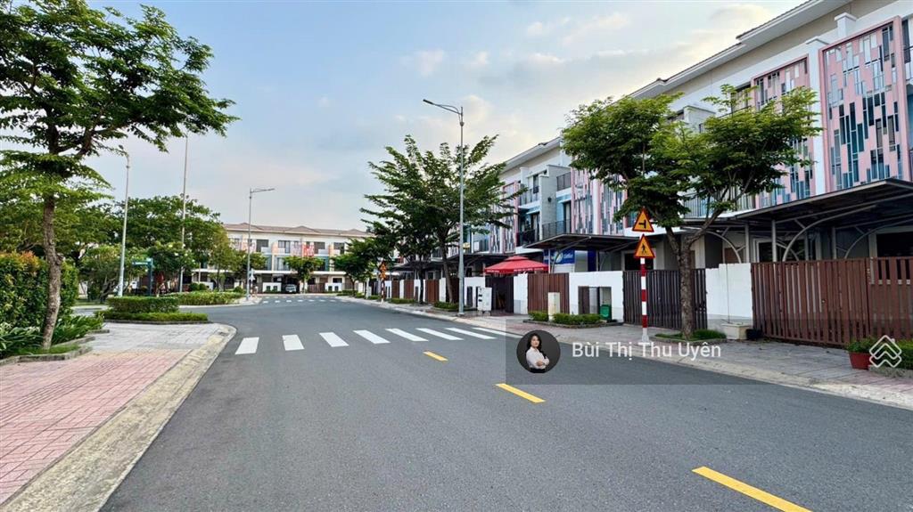 Căn 1 trệt 2 lầu hiếm có 3,15 tỷ trong kđt sun casa cách thành phố mới chỉ 10 phút