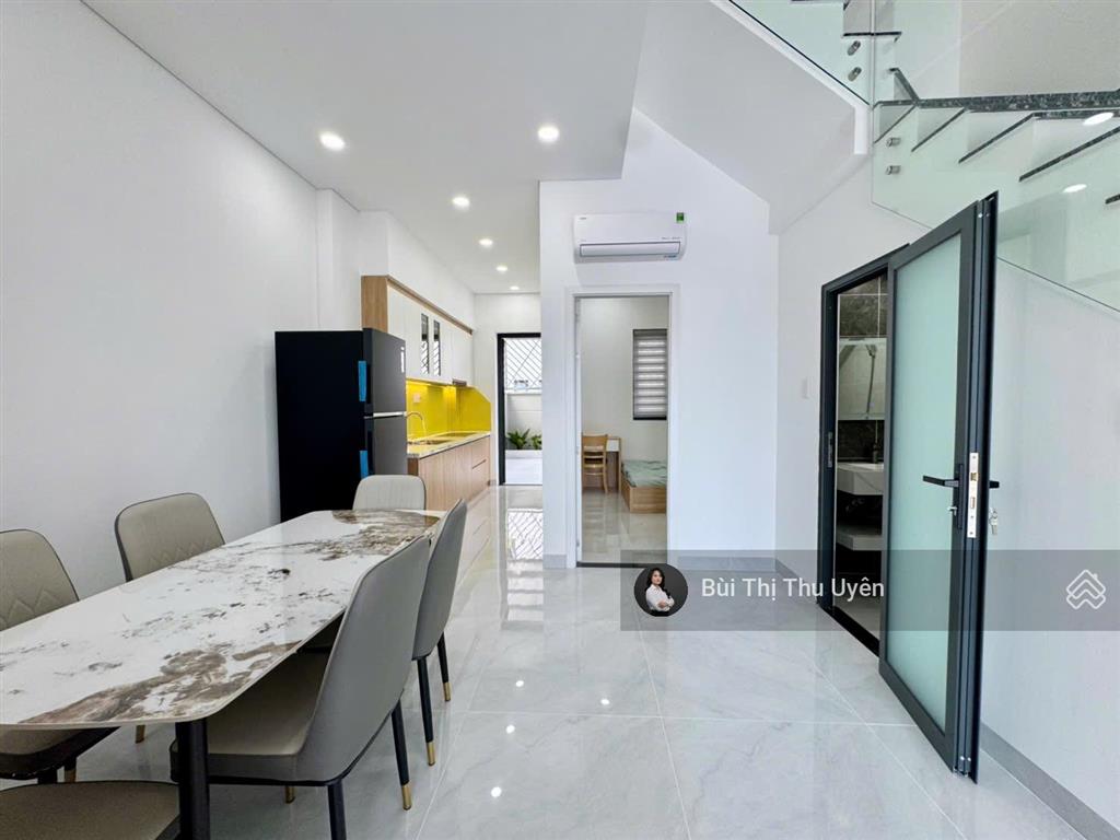 Cho thuê shophouse 5pn mới hoàn thiện full nội thất  cách thành phố mới chỉ 15 phút đi xe
