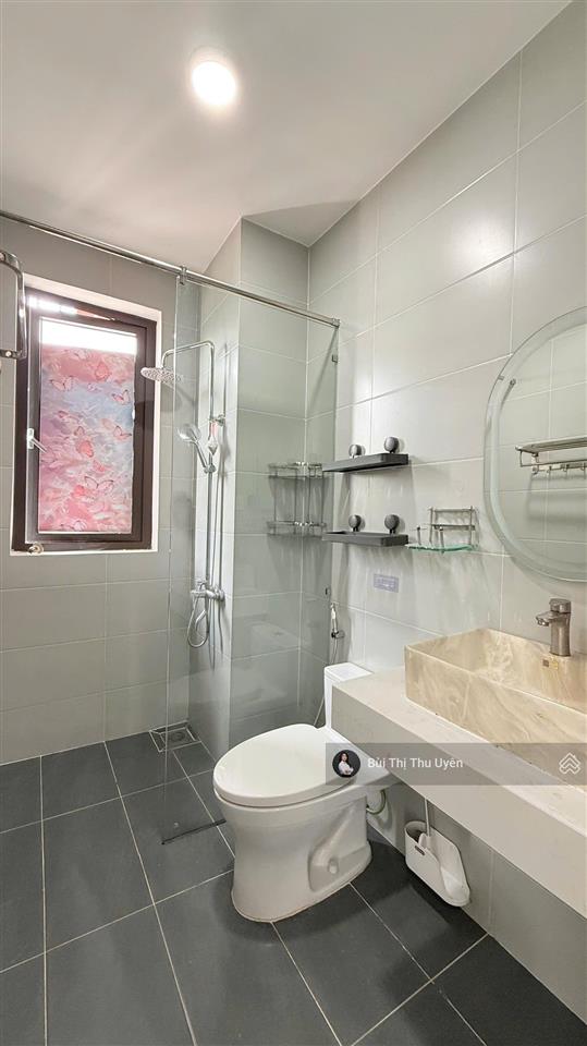 Một căn liên kế 1 trệt 2 lầu dành cho khách hàng đang tìm kiếm căn nhà full nội thất vào ở ngay