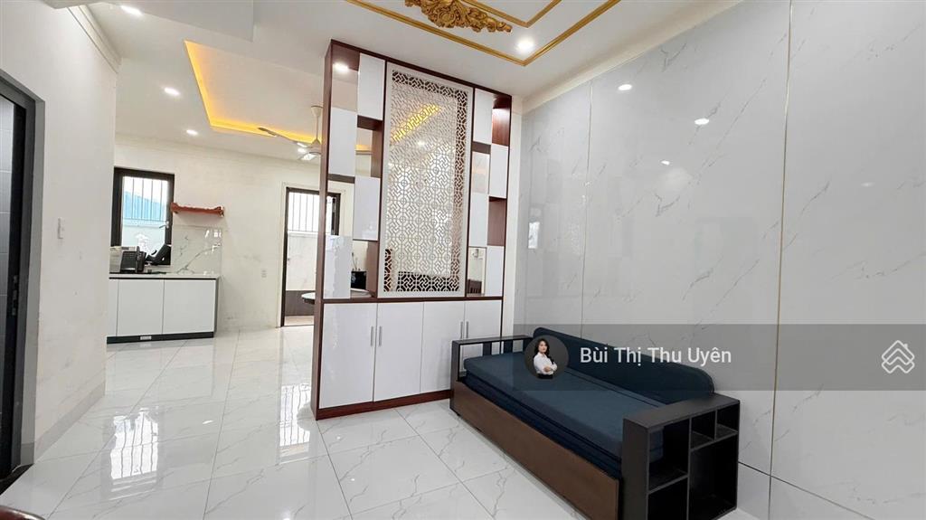 Một căn liên kế 1 trệt 2 lầu dành cho khách hàng đang tìm kiếm căn nhà full nội thất vào ở ngay