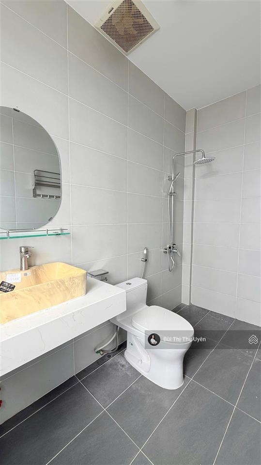 Một căn liên kế 1 trệt 2 lầu dành cho khách hàng đang tìm kiếm căn nhà full nội thất vào ở ngay