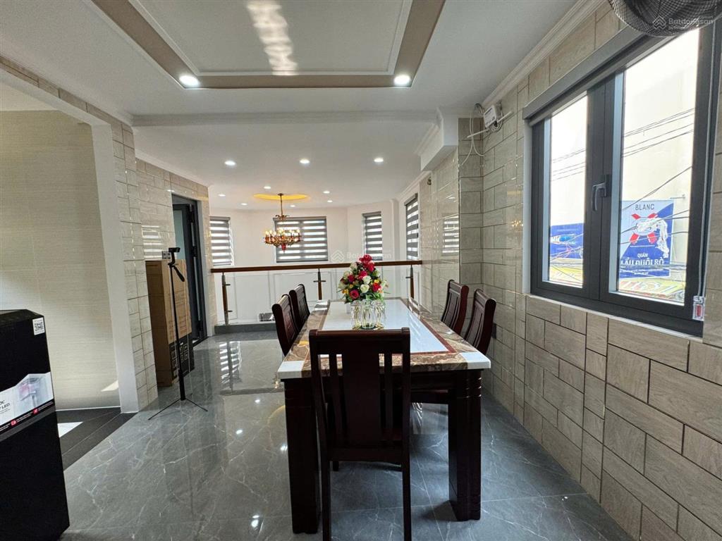 Nhà đẹp 4pn vô ở liền! cầm bá thước khu phan xích long pn, 5,2x10m  cn 49m2  5 tầng, chỉ 13 tỷ