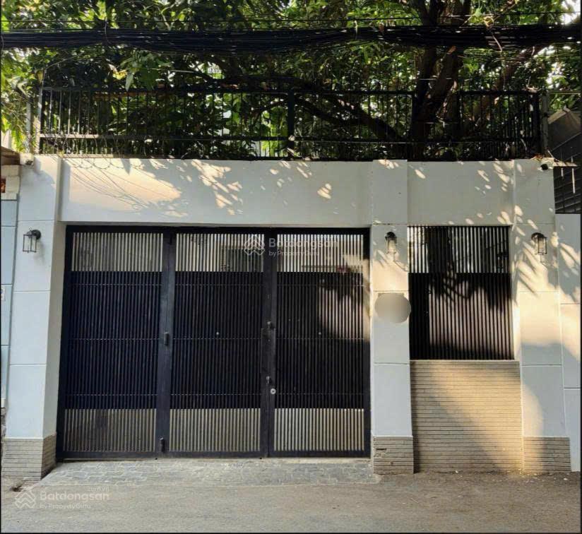 Biệt thự hẻm 6.5m vip nhất nguyễn văn trỗi pn, 6 x 27m  4 tầng  cn 176.3m2, chỉ 44 tỷ