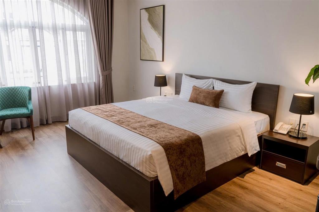 Em bán khách sạn  chdv phan khiêm ích quận 7 hồ chí minh