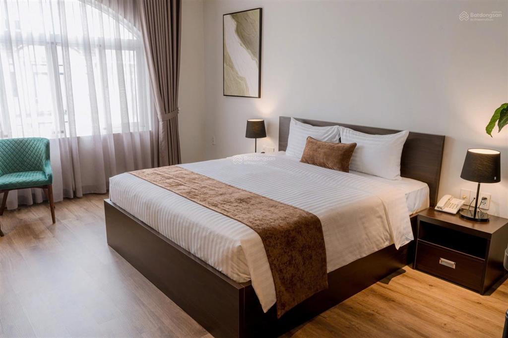 Em bán khách sạn  chdv phan khiêm ích quận 7 hồ chí minh