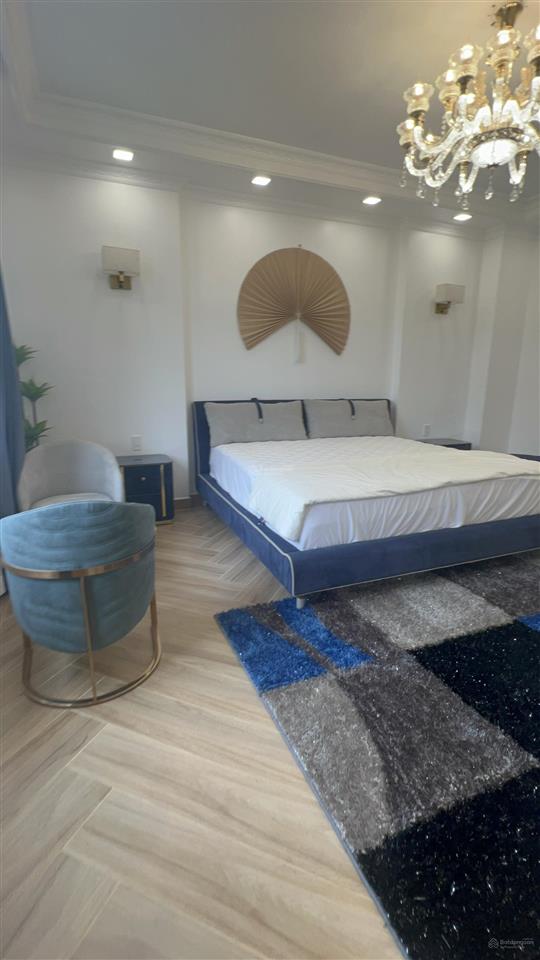 Em bán biệt thự góc đường số 09 (30m) + đường 18 (12m) lề 7,5 kdc khang điền bình chánh