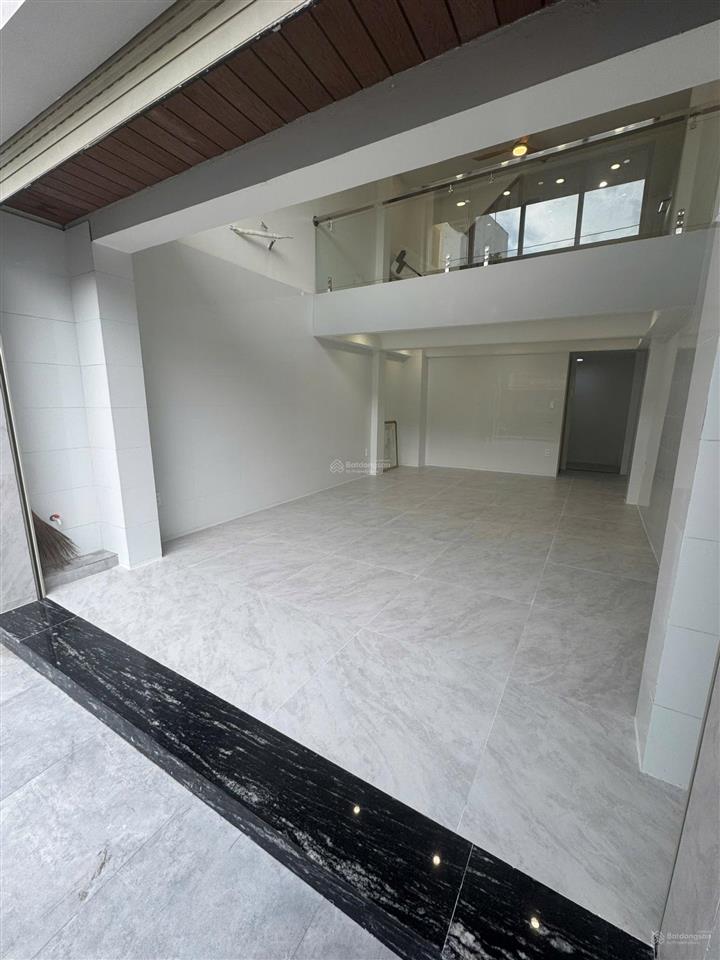 Bán căn góc lâm văn bền và nguyễn thị thập quận 7