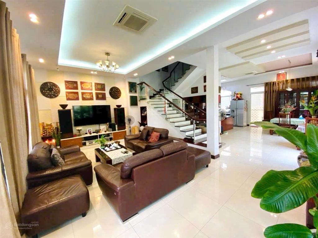 Em bán villa mỹ thái 3 góc công viên phú mỹ hưng