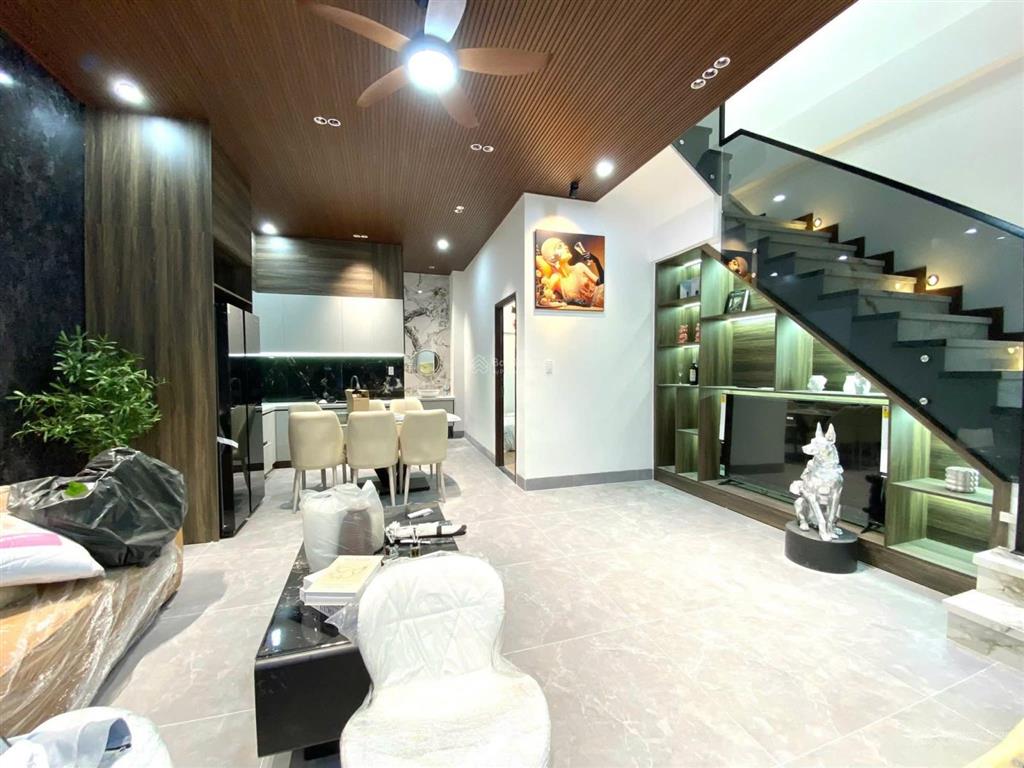 Nhà kiệt trần cao vân, đà nẵng full nội thất