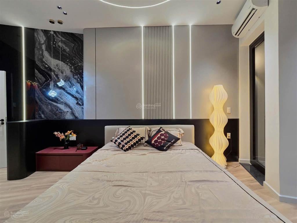 Nhà châu thượng văn gần phố đi bộ cầu rồng