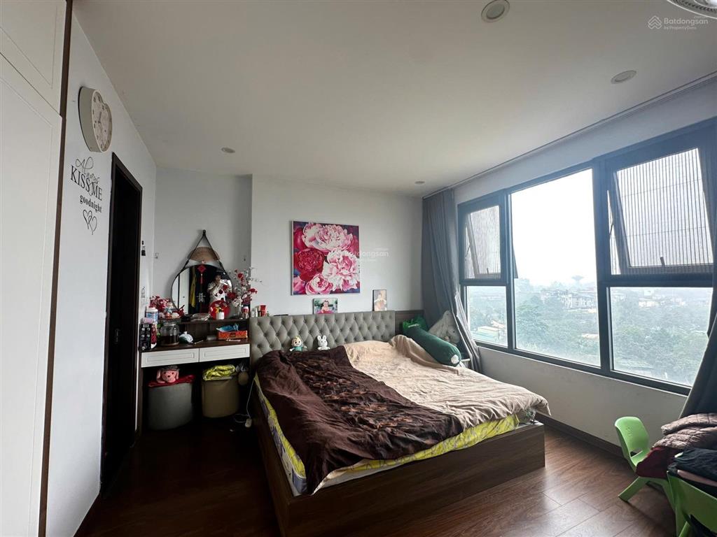 Chính chủ gửi bán căn hộ chung cư full đồ dtich 95m2 3pn, 2wc, chỉ 7,39 tỷ vnd tại hà nội homeland,