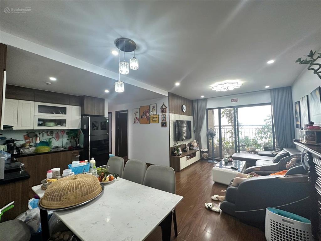 Chính chủ gửi bán căn hộ chung cư full đồ dtich 95m2 3pn, 2wc, chỉ 7,39 tỷ vnd tại hà nội homeland,