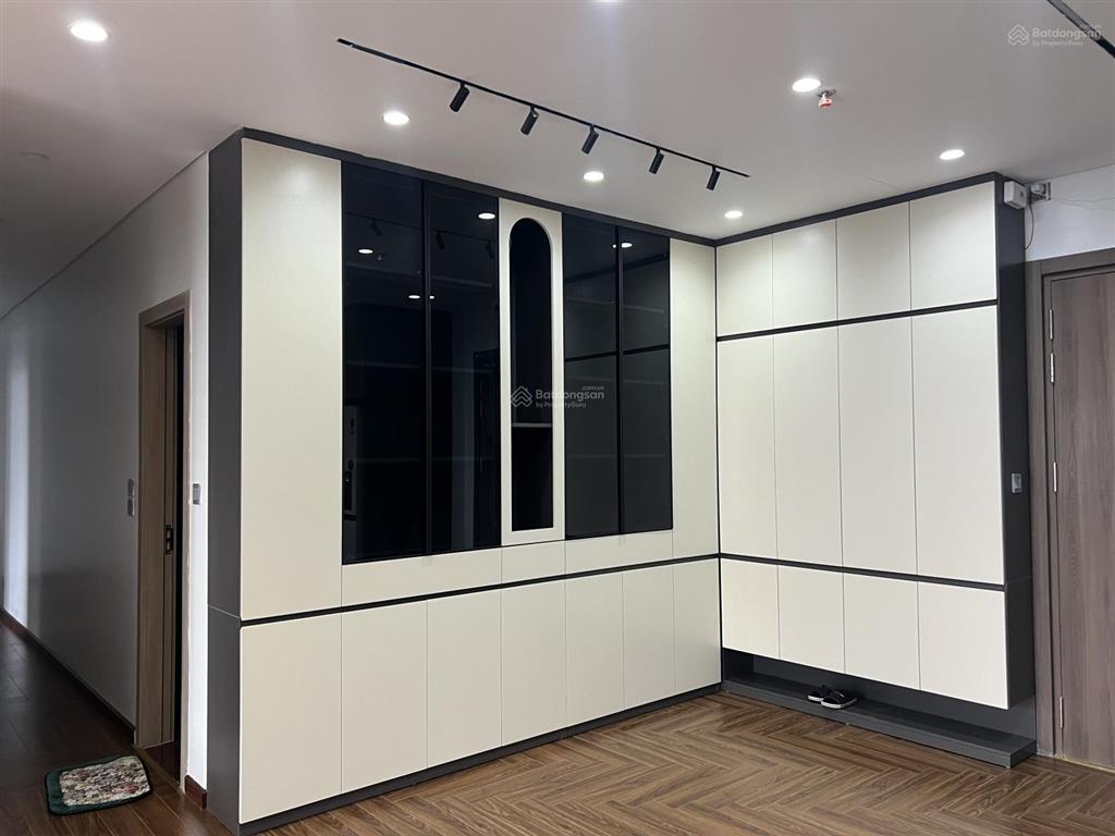 Cần bán gấp giảm chào tiếp 850tr chính chủ bán cc khai sơn, còn 9,85 tỷ, 120m2,3pn,3wc full đồ