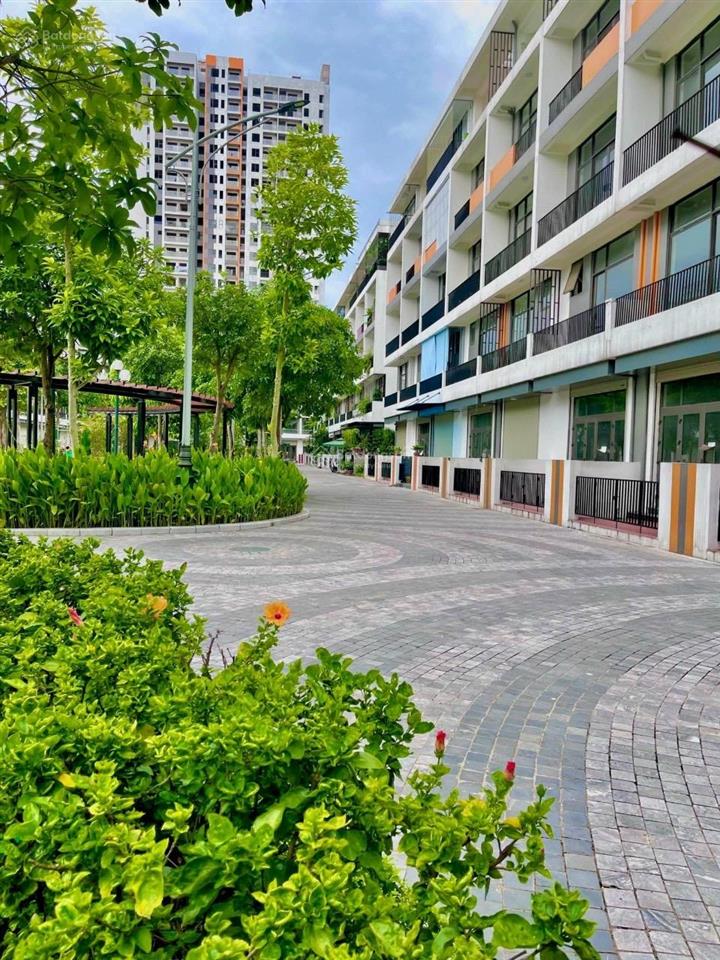 Chính chủ gửi bán căn góc tại bình minh garden, 7,89 tỷ (75,8tr/m2), 104m2, 3pn, 2wc, đủ đồ đẹp