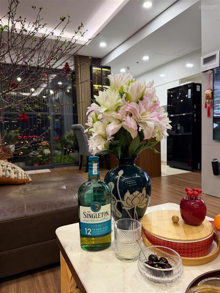 Chính chủ bán căn hộ 3pn, 2wc tại bình minh garden, 7,099 tỷ, 93m2, hướng đn mát đủ đồ về ở luôn