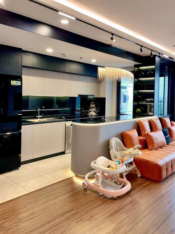 Bán gấp chỉ 7,599 tỷ, 105m2 căn góc 3pn + 2wc full đồ tại bình minh garden, đức giang, long biên,