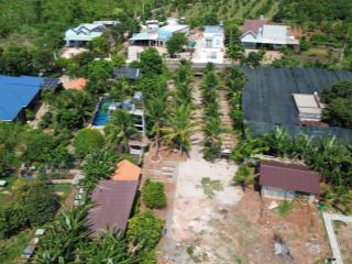 Hạ sâu bán nhanh 7000m2 100 thổ cư , mặt đường xà bang láng lớn