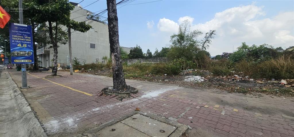 Bán khu trung tâm phú mỹ ,40m mặt đường lê duẩn