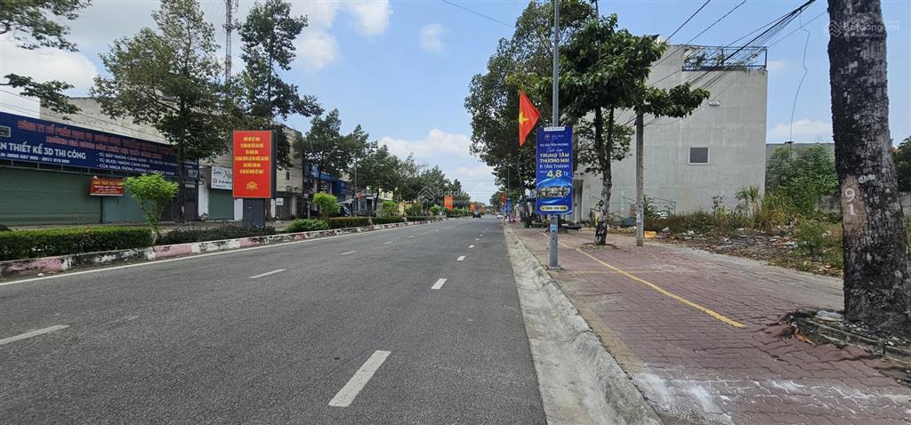 Bán khu trung tâm phú mỹ ,40m mặt đường lê duẩn