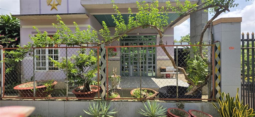 Bán 3739m2 đất vườn, nhà cấp 4, 30m mặt đường, khu dân cư, chỉ 2.48 tỉ