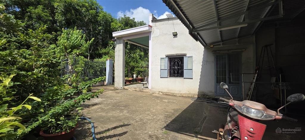 Bán 3739m2 đất vườn, nhà cấp 4, 30m mặt đường, khu dân cư, chỉ 2.48 tỉ