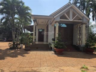 Bán mảnh vườn và nhà đẹp 12552m2 tại láng lớn