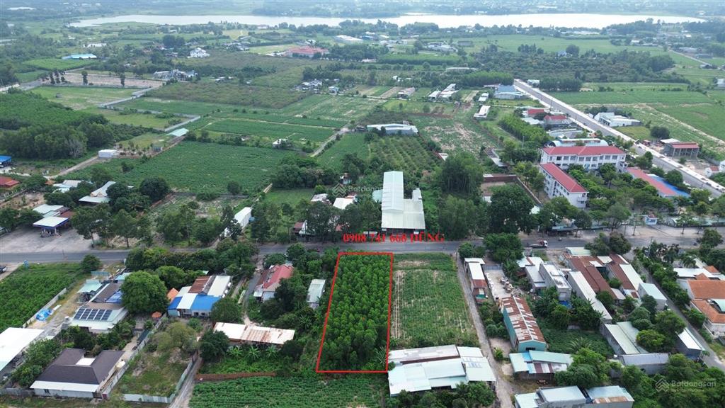 Bán 1384m2 đất mặt đường hắc dịch  tóc tiên, có 500m2 thổ cư