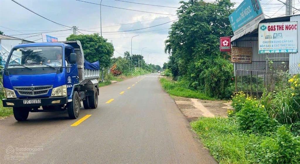 Bán đất mặt đường kim long láng lớn 31,4x60, 200 thổ cư