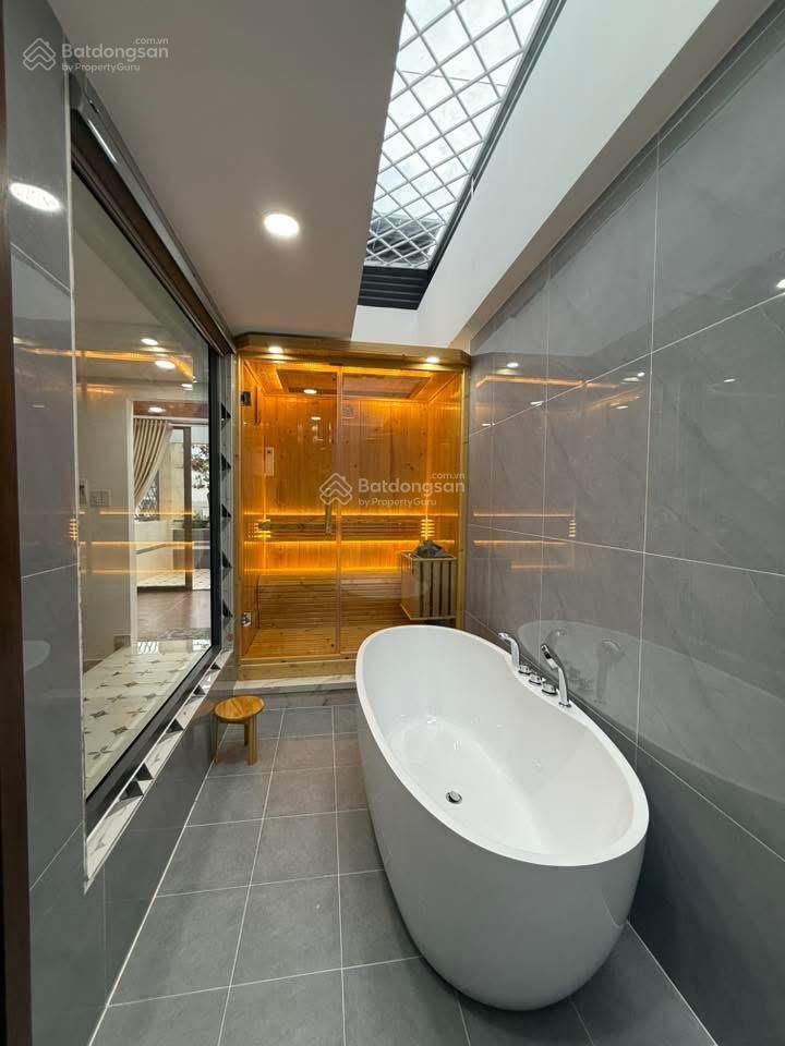 Nhà ngay bùi quang là, phường an hội tây (p12 gò vấp cũ).  0906 683 ***