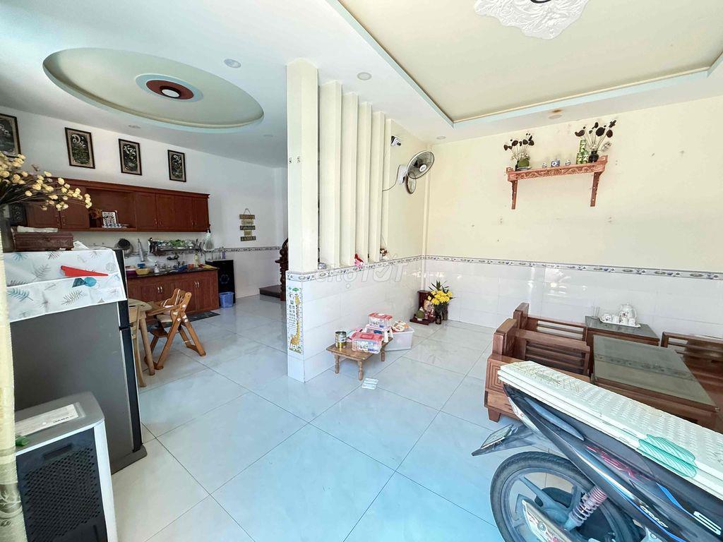 Bán Nhà Sổ Chung 1 lầu , Thổ cư Full , Gần chợ Tân Long , Dĩ An , BD