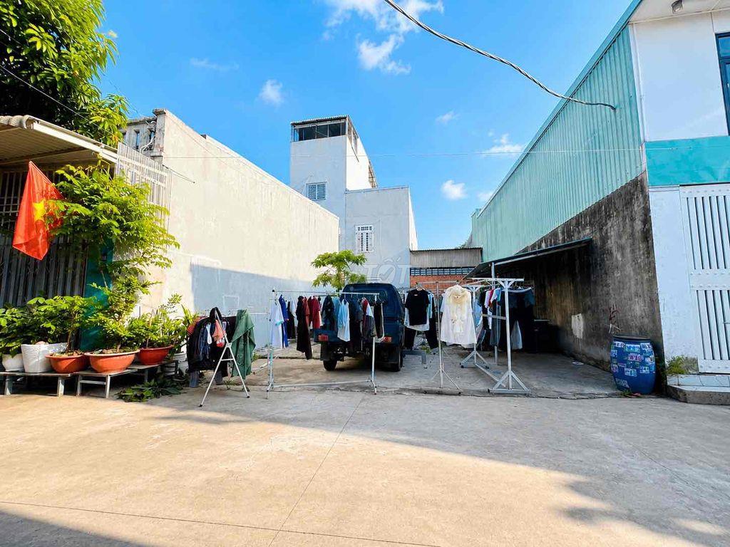 Bán Đất Ngang 8M , Ngã 3 Ông Xã Dĩ An , Đường 5M Thông , KDC Hiện Hữu