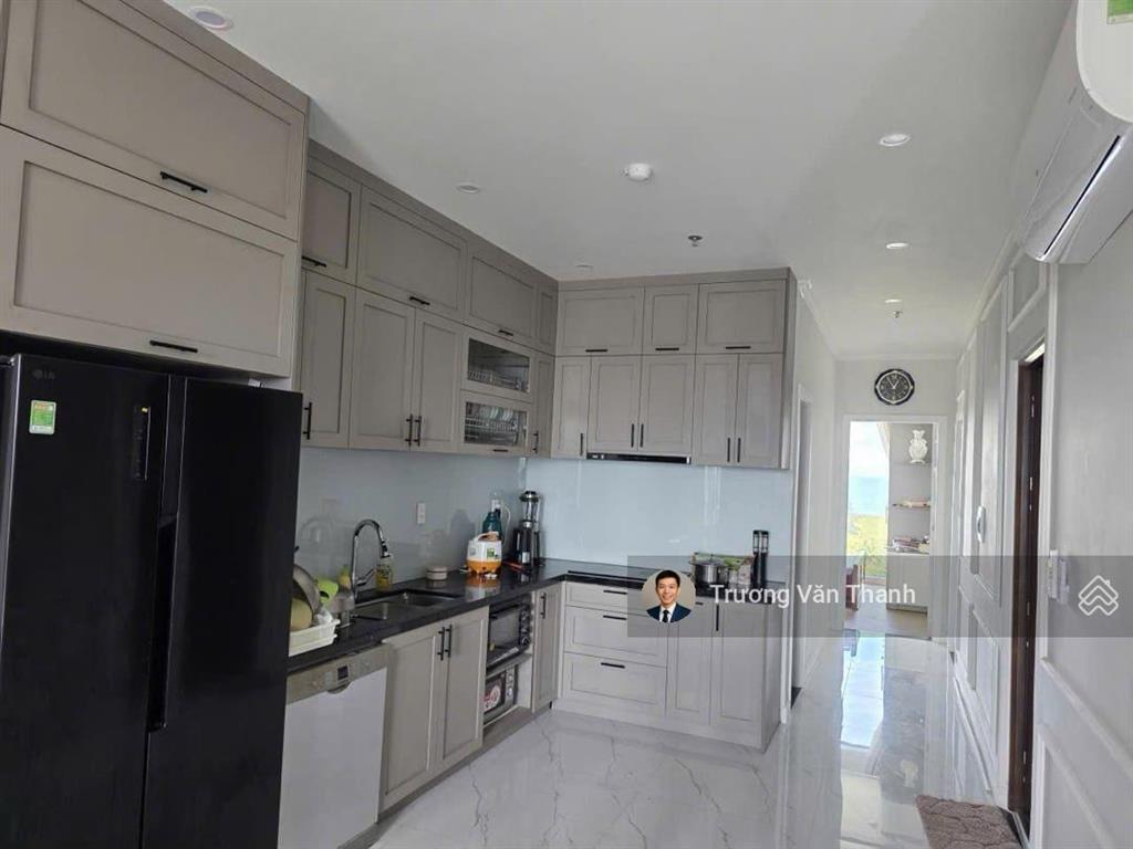 Bán toà căn hộ khách sạn cao cấp đường võ nguyên giáp, biển đà nẵng. có sẵn dòng tiền 170tr/tháng