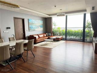 Gia đình cần bán căn penhouse 5pn, 212m2 toà phú mỹ n01t4 khu ngoại giao đoàn, view hồ ngđ