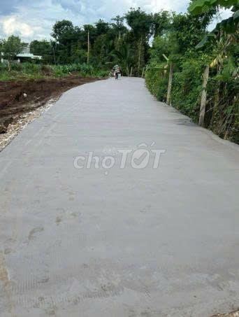 Bán đất thổ cư 92,3m2, cách sân bay 4km, xã Cẩm Đường
