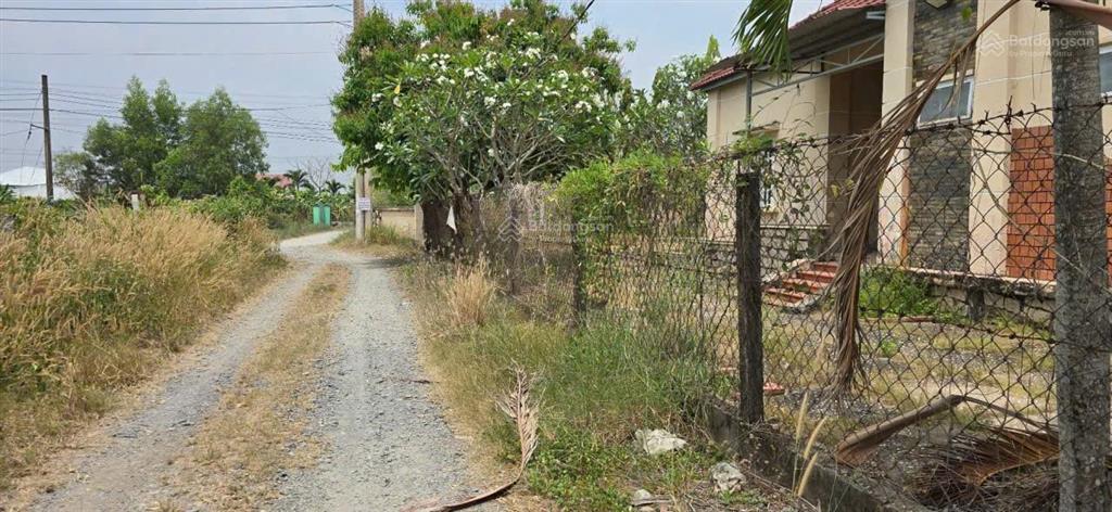 1.186m2 khu nhà vườn đẹp gần đường vành đai 3, cao tốc. đường ô tô. giá 2.5tr/m2 (xung quanh 3tr/m)