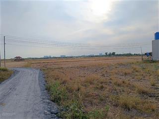 Chính chủ bán đất 520m2/2.4tỷ xã phú hữu cách phà quận 2 chỉ 2km. đường xe hơi, khu dân cư, shr