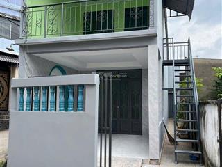 Nhà gác mới xây xã phú đông 99m2, 2 mặt tiền gần phà cát lái q2, hẻm ô tô, giá 2.1 tỷ, sổ riêng