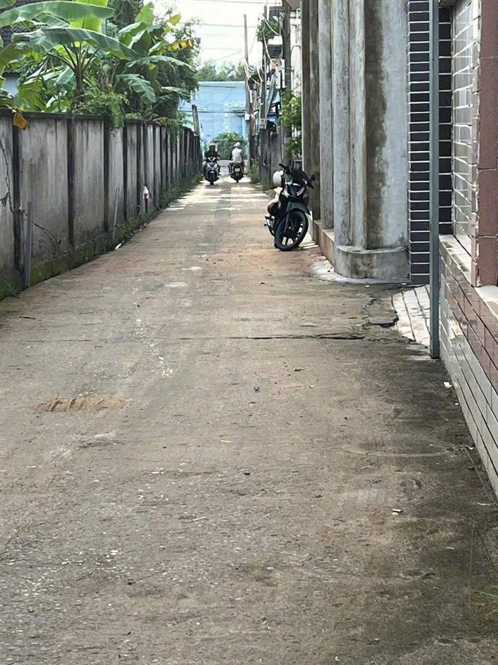 Nhà gác mới xây xã phú đông 99m2, 2 mặt tiền gần phà cát lái q2, hẻm ô tô, giá 2.1 tỷ, sổ riêng