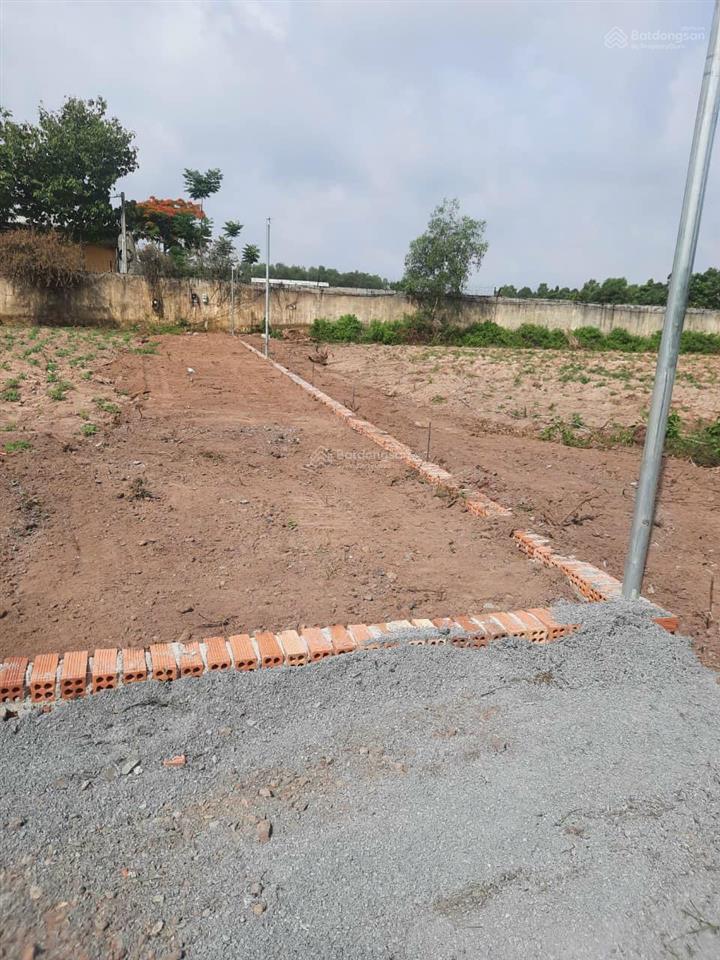 Đất cạnh 25c đi sân bay, cách q2 chỉ 9km. 1.814m2 (400m2 thổ) xây dựng tự do, shr, đối diện kcn